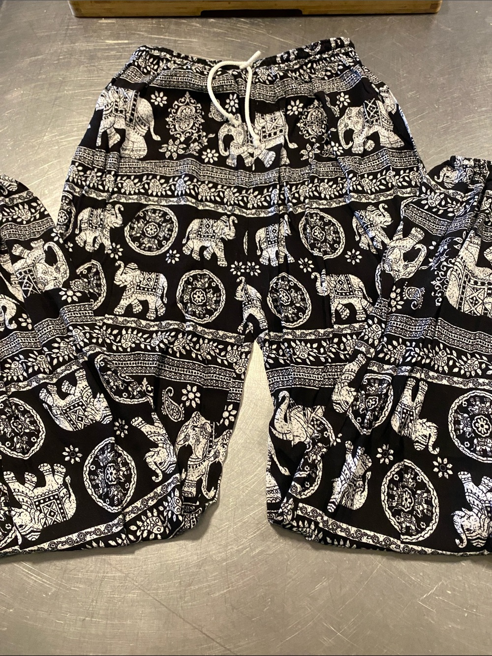 Black & White Elephant Print Harem Pants size L